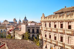 Budova, kde se hotel nachází + 7 fotografií