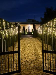 Κήπος έξω από το Villa Sideris