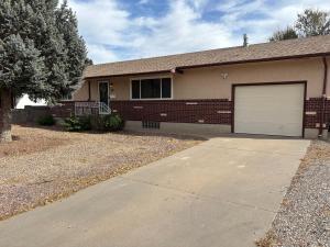 Το κτήριο όπου στεγάζεται  η παραθεριστική κατοικία