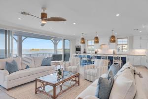 Гостиная зона в Green Flash