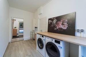 Η κουζίνα ή μικρή κουζίνα στο FeWo Glöckchen - Hell, Garten und Terrasse in ruhiger Lage