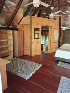 Ένα ή περισσότερα κρεβάτια σε δωμάτιο στο KwaMarianne - Garden of Eden