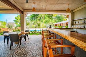 Εστιατόριο ή άλλο μέρος για φαγητό στο Casa Las Flores