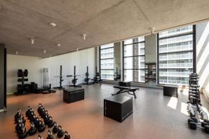 Fitnesscentret og/eller fitnessfaciliteterne på Top Rentals Huergo 475