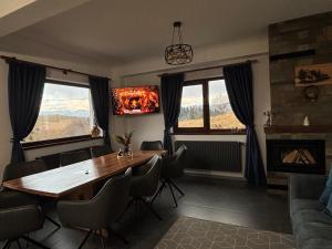 Χώρος καθιστικού στο Dealul Craiului