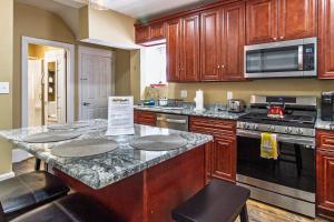 Η κουζίνα ή μικρή κουζίνα στο World Cup Central - Philly & NJ Gateway