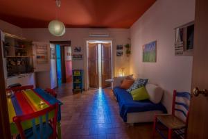 Lounge alebo bar v ubytovaní Porto Salvo Apartments - by Vacation Service