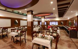 Restaurace v ubytování Keshav Clarks Inn Gadag