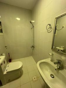 Ένα μπάνιο στο مرج الزيتون للشقق المخدومة