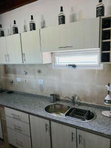 Kuchyň nebo kuchyňský kout v ubytování Portal del Chamán