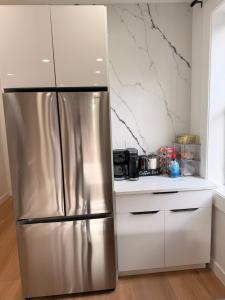 Η κουζίνα ή μικρή κουζίνα στο The View - Direct Bus Time Square NYC Breakfast Included - B +8 φωτογραφίες