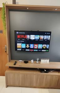 Μια τηλεόραση ή/και κέντρο ψυχαγωγίας στο Apto. próx. Perini Business Park, UFSC & Whirlpool