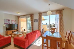 Et tv og/eller underholdning på Atico Playasol + 3 billeder