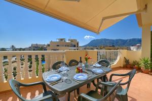 En generel udsigt til bjerge eller udsigt til bjerge taget fra lejligheden