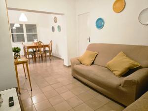 Khu vực ghế ngồi tại La Casita de Carmen Níjar