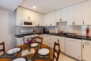 Η κουζίνα ή μικρή κουζίνα στο FIFA 2026 Sanctuary - Prime Spot