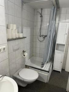 Ванная комната в Zentrales Zimmer