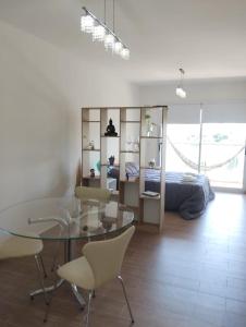 Khu vực ghế ngồi tại Monoambiente a estrenar con Balcón