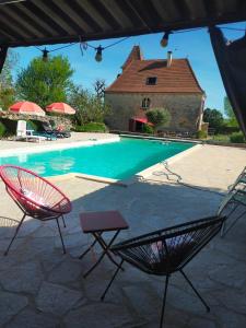 Πισίνα στο ή κοντά στο L'écurie du Mas