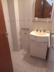 Ένα μπάνιο στο El Remanso centrico