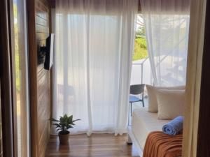 Posezení v ubytování luxury wooden house mountain view