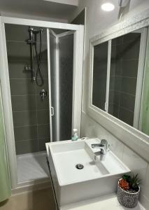 Ένα μπάνιο στο La Medusa d'Ortigia