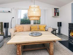 Χώρος καθιστικού στο 4 star holiday home in Hornbæk