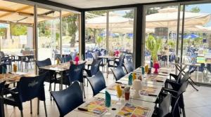 Εστιατόριο ή άλλο μέρος για φαγητό στο Camping 4 étoiles - Parc aquatique - eece0c