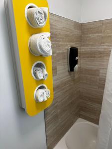 Koupelna v ubytování Ashford Motel