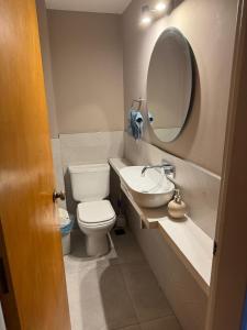 Ένα μπάνιο στο Habitación con baño privado en Punta carretas