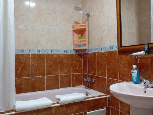 Ένα μπάνιο στο Dar wafaa 2 belle appartement de luxe +42 φωτογραφίες