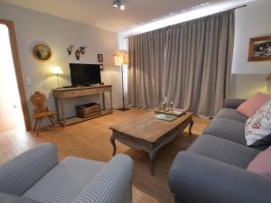 TV a/nebo společenská místnost v ubytování Kirchenstüberl