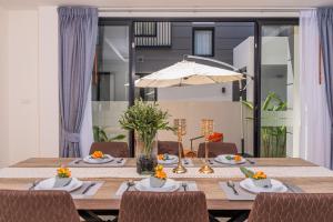 Φαγητό σε αυτή η παραθεριστική κατοικία ή κάπου εκεί κοντά