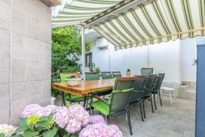 Κήπος έξω από το Apartments by the sea Slatine, Ciovo - 24266