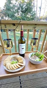 Drinks på Raka Ranch Barndominium