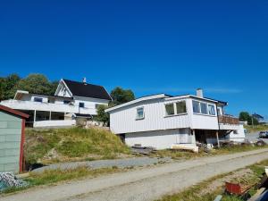 Το κτήριο όπου στεγάζεται  η βίλα