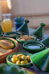 Jídlo v hotelu nebo okolí