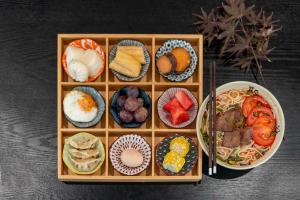 Jídlo v hotelu nebo okolí