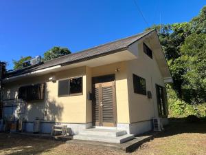 Το κτήριο όπου στεγάζεται  το διαμέρισμα