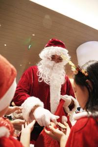 Επισκέπτες που μένουν στο Holiday Inn & Suites Sanya Yalong Bay