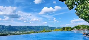 Πισίνα στο ή κοντά στο Zhangjiajie Peak Secret by the Garden-English Service-Free pick up-Vista Sanctum