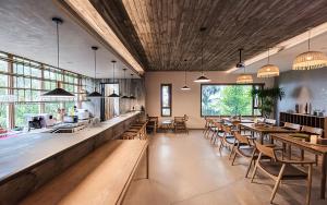 Εστιατόριο ή άλλο μέρος για φαγητό στο Zhangjiajie Peak Secret by the Garden-English Service-Free pick up-Vista Sanctum