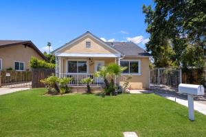 Сад в Pasadena Charming Vacation Home with Hot Jacuzzi