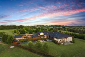 Yuruga, Exeter في Exeter: اطلالة جوية على بيت كبير على ميدان