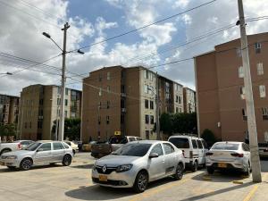 Tòa nhà nơi căn hộ tọa lạc