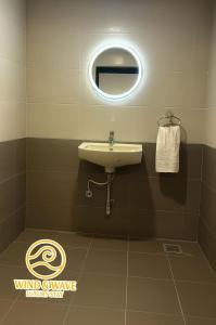 O baie la Wind and Wave Resorts and Luxury Rooms Near Pondy and Auroville +13 fotografii