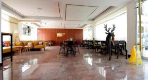 Restaurace v ubytování Shell Linzhi Bayi Area G318 Shuangyong Road Hotel