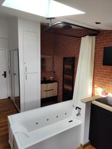 Ένα μπάνιο στο L escapade de Stan +11 φωτογραφίες