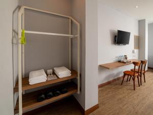 Μια τηλεόραση ή/και κέντρο ψυχαγωγίας στο Kama Hotel