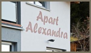 Certyfikat, podpis lub inny dokument wystawiony w obiekcie Apart Alexandra